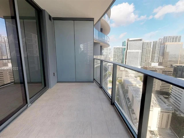 1000 Brickell Plz # 3105, Miami FL 33131