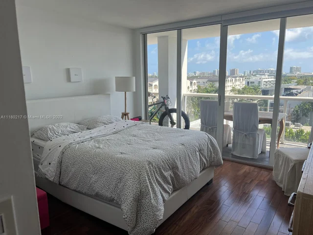 1900 Sunset Harbour # 809, Miami Beach FL 33139