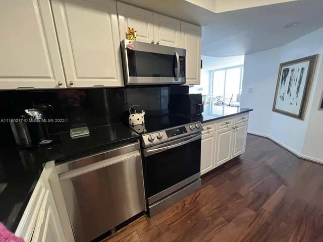 1900 Sunset Harbour # 809, Miami Beach FL 33139