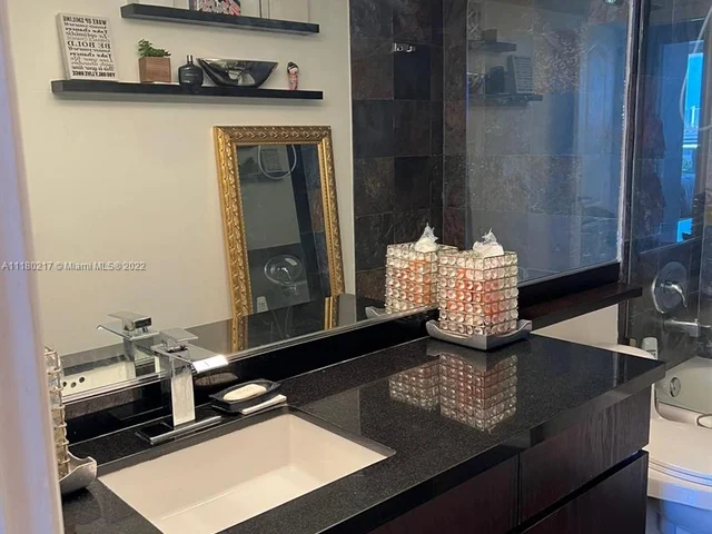 1900 Sunset Harbour # 809, Miami Beach FL 33139