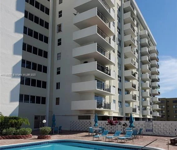 401 Golden Isles Dr # 1108, Hallandale Beach FL 33009