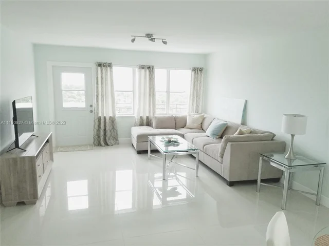 401 Golden Isles Dr # 1108, Hallandale Beach FL 33009