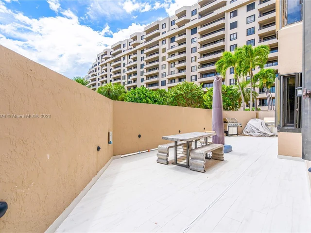 251 Crandon Blvd # 109, Key Biscayne FL 33149