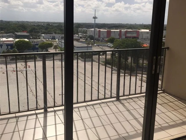 1470 NE 123rd St # A1004, North Miami FL 33161