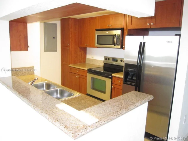 36 NW 6th Ave # 808, Miami FL 33128