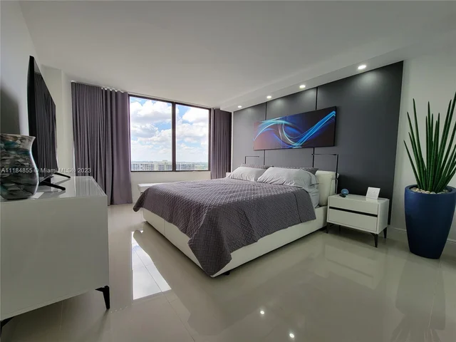 3505 S Ocean Dr # 1203, Hollywood FL 33019