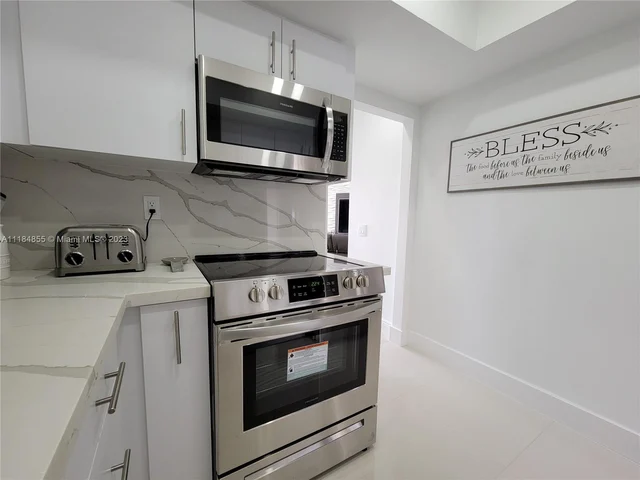 3505 S Ocean Dr # 1203, Hollywood FL 33019