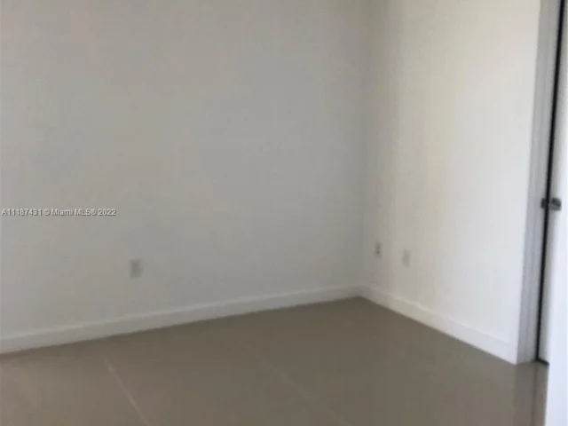 488 NE 18th St # 215, Miami FL 33132