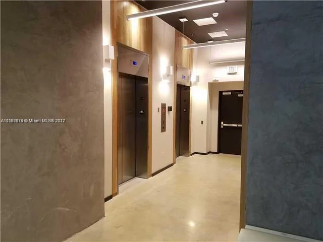 151 SE 1st St # 3207, Miami FL 33131