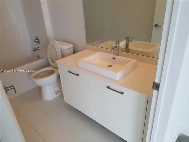 151 SE 1st St # 3207, Miami FL 33131