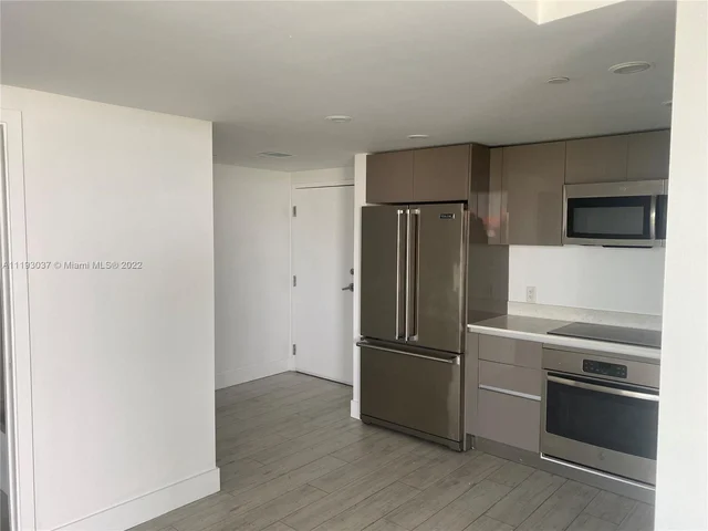 13800 HIghland Dr # 606, North Miami Beach FL 33181