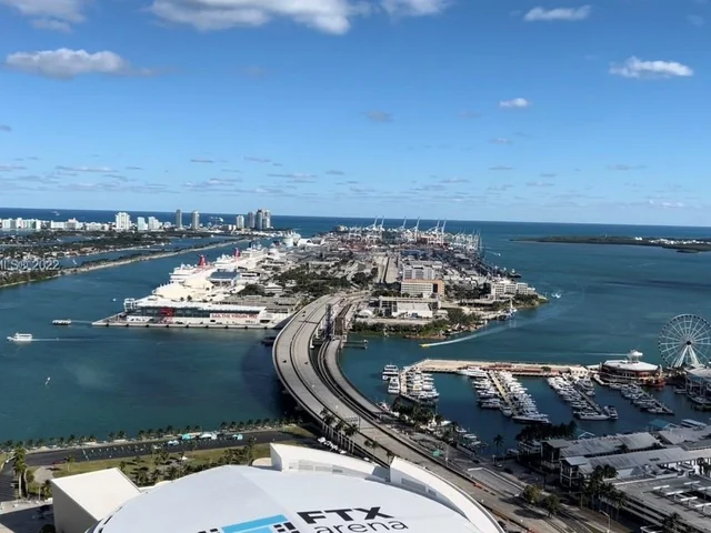 888 Biscayne Blvd # 4601, Miami FL 33132