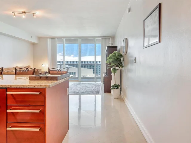 1830 S Ocean Dr # 4709, Hallandale Beach FL 33009