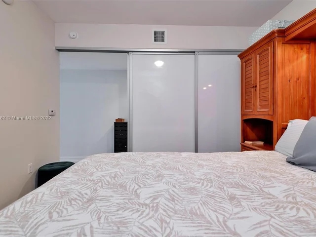 1830 S Ocean Dr # 4709, Hallandale Beach FL 33009