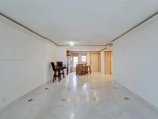 301 NE 14th Ave # 703, Hallandale Beach FL 33009