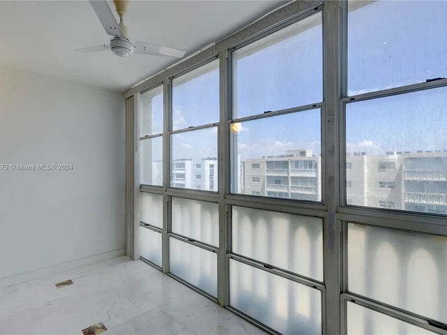 301 NE 14th Ave # 703, Hallandale Beach FL 33009