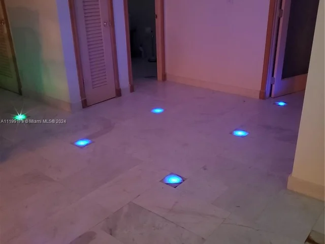 301 NE 14th Ave # 703, Hallandale Beach FL 33009