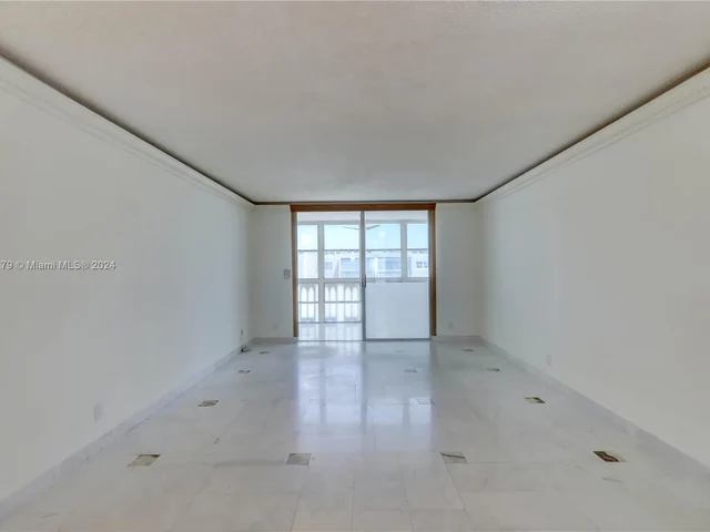 301 NE 14th Ave # 703, Hallandale Beach FL 33009