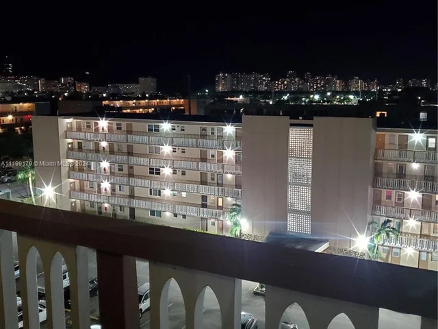 301 NE 14th Ave # 703, Hallandale Beach FL 33009