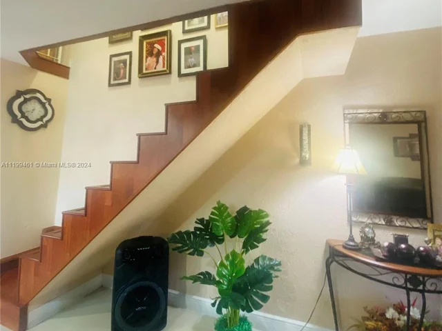 4211 W 10th LN # 1, Hialeah FL 33012