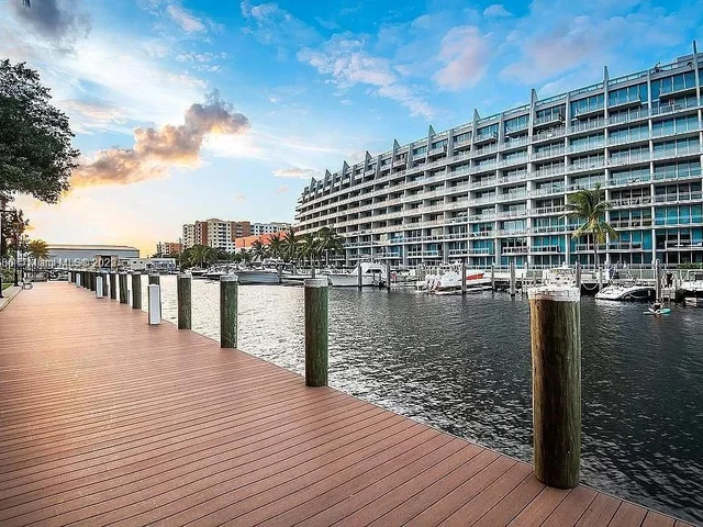 3001 NE 185th St # 311, Aventura FL 33180