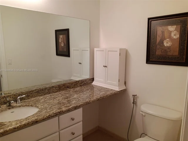 3001 NE 185th St # 311, Aventura FL 33180