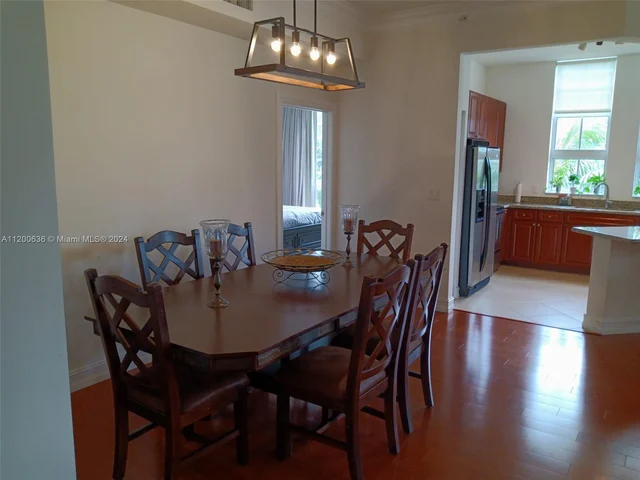 3001 NE 185th St # 311, Aventura FL 33180