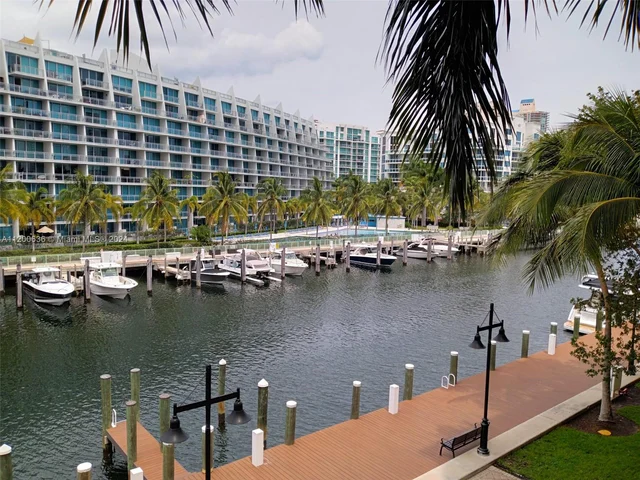 3001 NE 185th St # 311, Aventura FL 33180