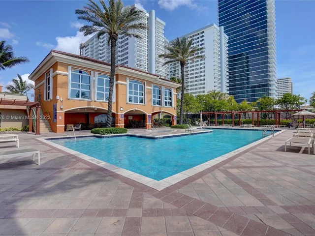 2080 S Ocean Dr # 1702, Hallandale Beach FL 33009