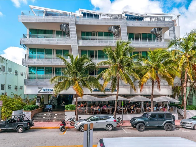 1437 Collins Ave # 301, Miami Beach FL 33139