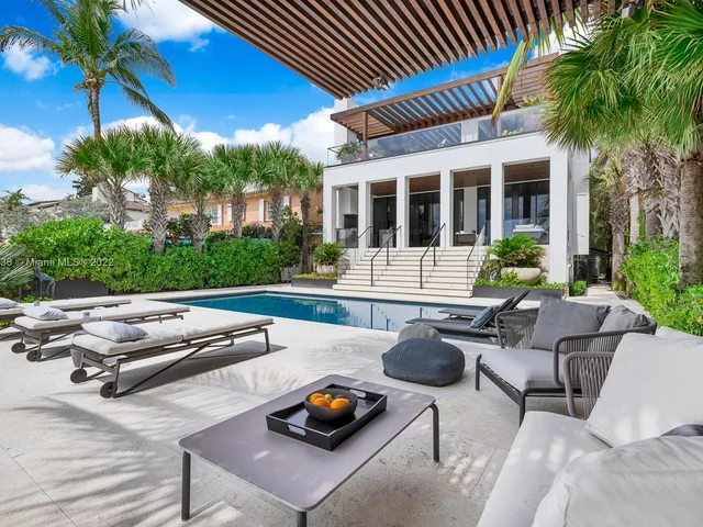 469 Ocean Blvd, Golden Beach FL 33160