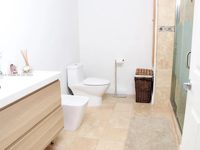 11310 NW 61st St, Doral FL 33178