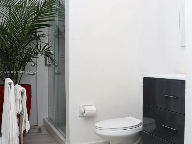 11310 NW 61st St, Doral FL 33178