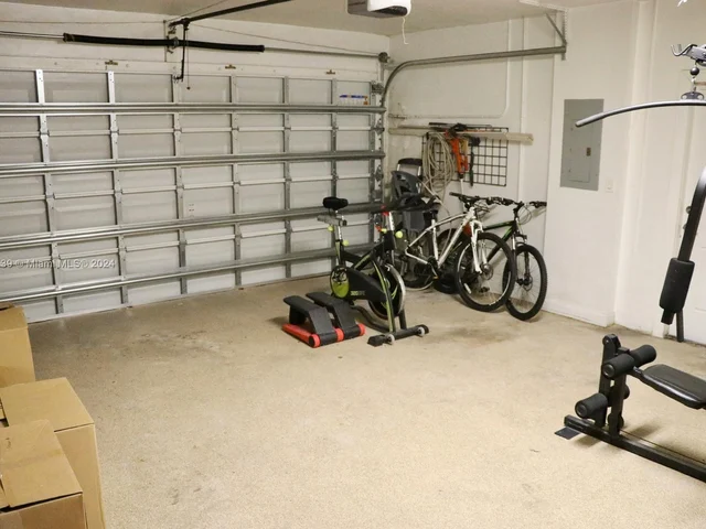 11310 NW 61st St, Doral FL 33178