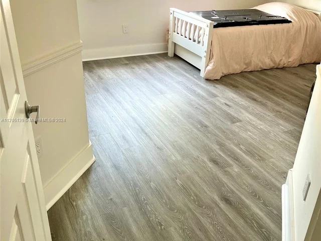 11310 NW 61st St, Doral FL 33178