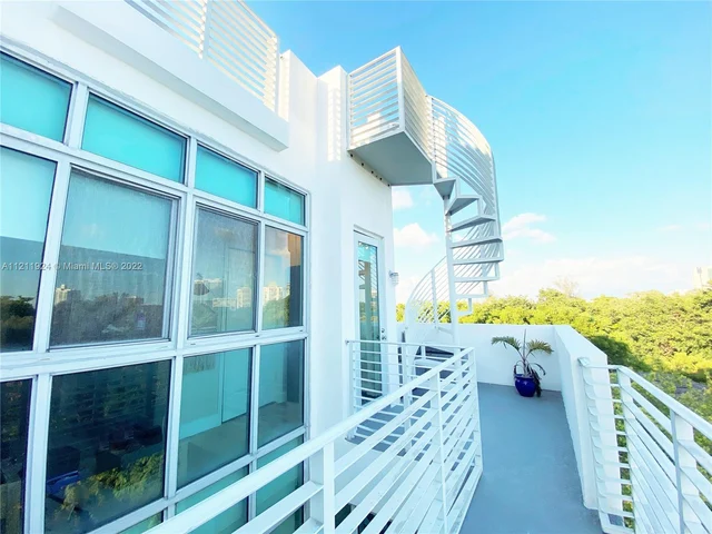 3062 Bird Ave # D2, Miami FL 33133