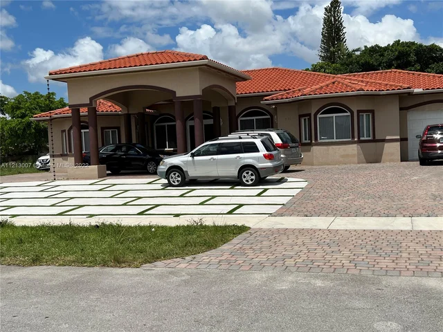 1330 SW 89th Ct, Miami FL 33174