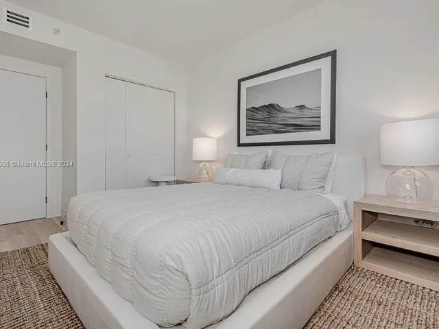 2301 Collins Ave # 426, Miami Beach FL 33139