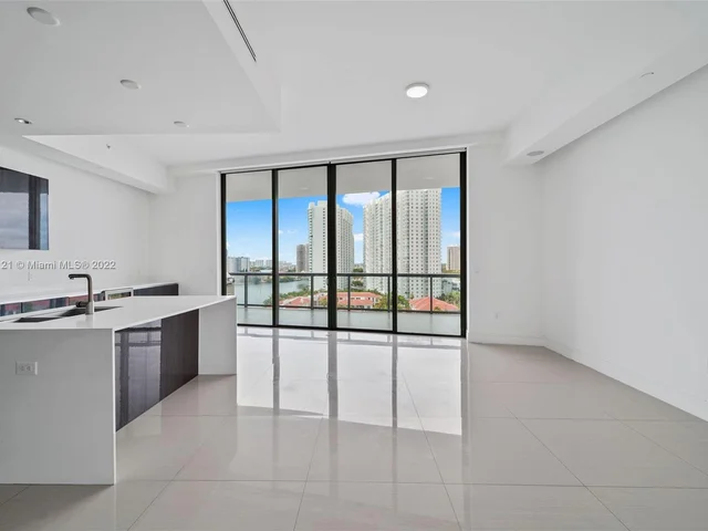 3250 NE 188th St, Aventura FL 33180