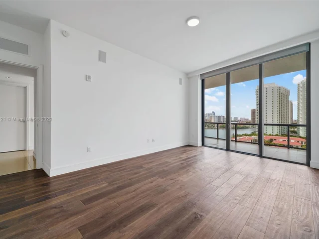 3250 NE 188th St, Aventura FL 33180