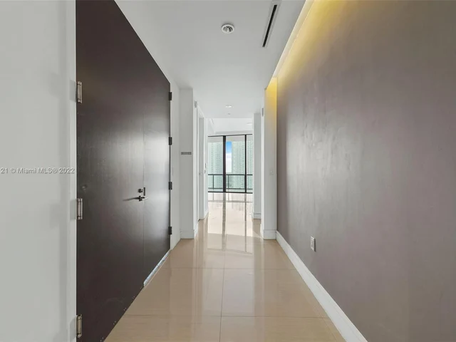 3250 NE 188th St, Aventura FL 33180