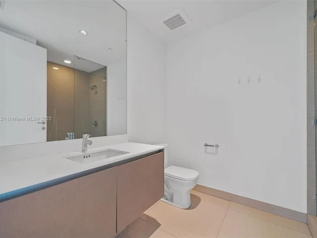 3250 NE 188th St, Aventura FL 33180