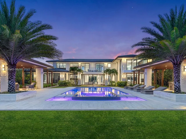 9881 SW 68th St, Miami FL 33173