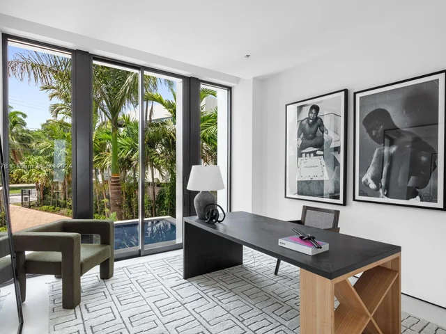 1417 N Venetian Way, Miami Beach FL 33139