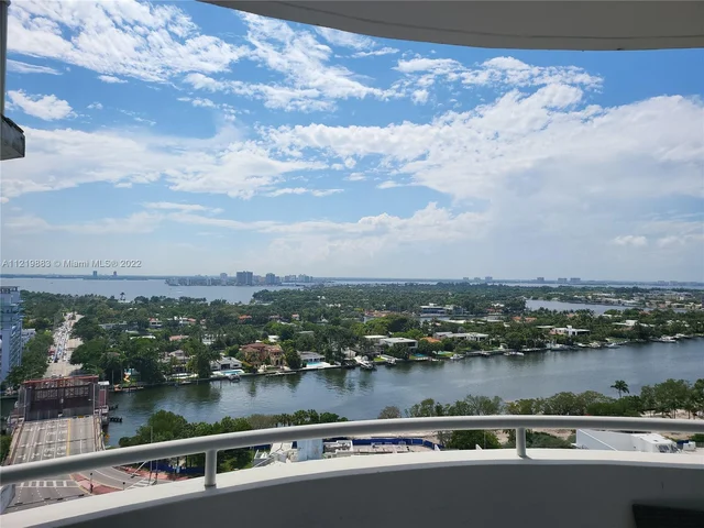 6301 Collins # 2107, Miami Beach FL 33141