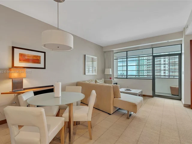 1395 Brickell Ave # 2810, Miami FL 33131