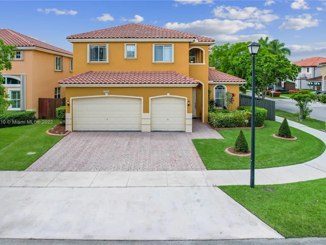 6745 SW 164th Ave, Miami FL 33193