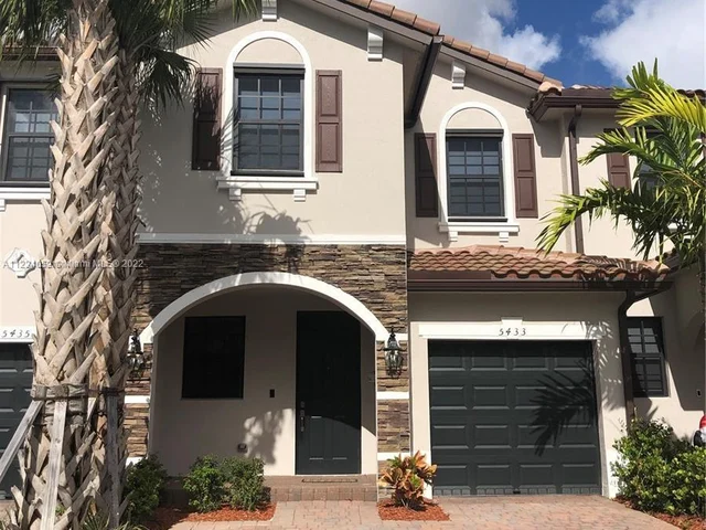 5433 NW 27th St # 5433, Margate FL 33063