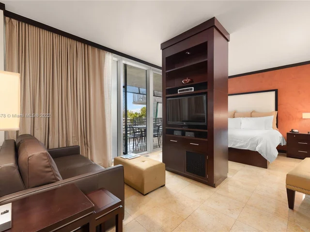 1437 Collins Ave # 327, Miami Beach FL 33139