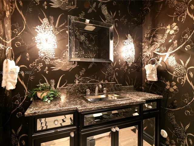 709 Idlewyld Dr, Fort Lauderdale FL 33301